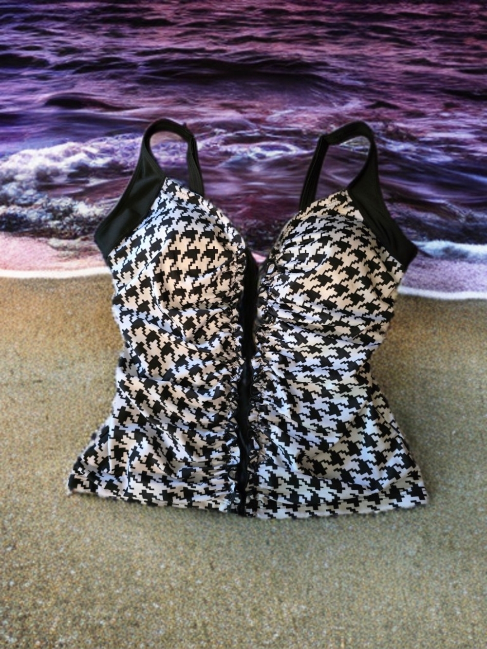 Black & White Houndstooth Tankini Top 🖤🤍 #Houndstooth #Tankini #Top